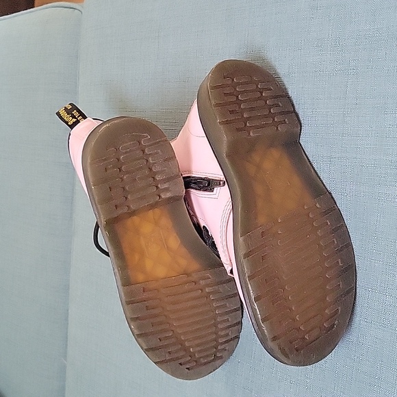 Pink Docs - Picture 2 of 6